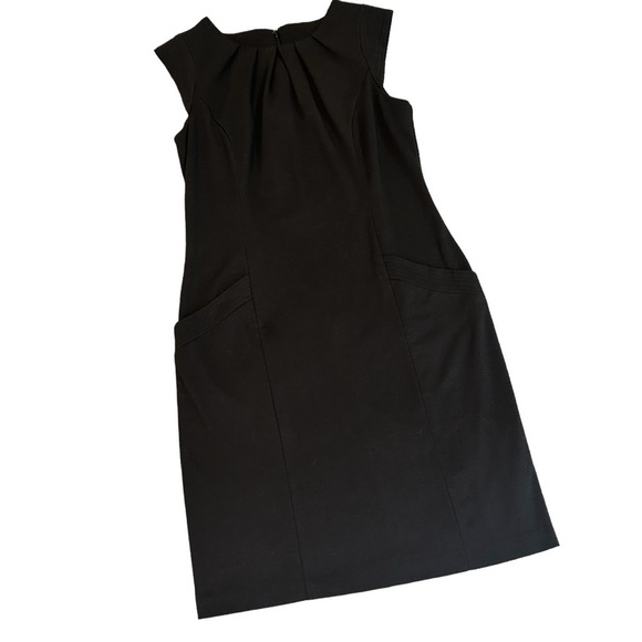 LITTLE BLACK DRESS Midi Scoop/Ruched neck Zipper Cap sleeves Pockets Size 10 - Picture 1 of 7